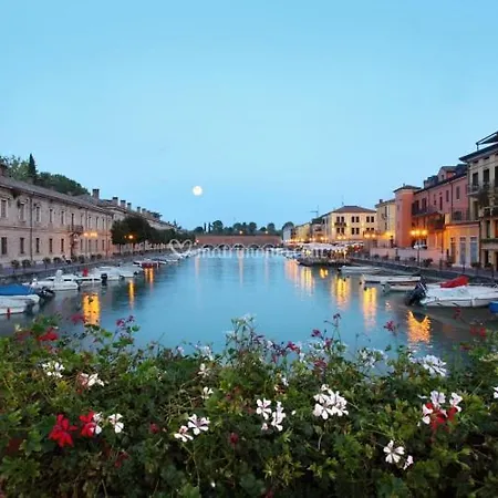La Regina Del Garda