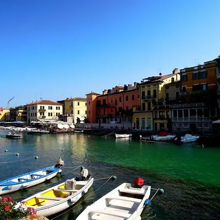 Апартаменты La Regina Del Garda *
