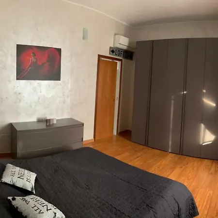 La Regina Del Garda Apartman Peschiera del Garda